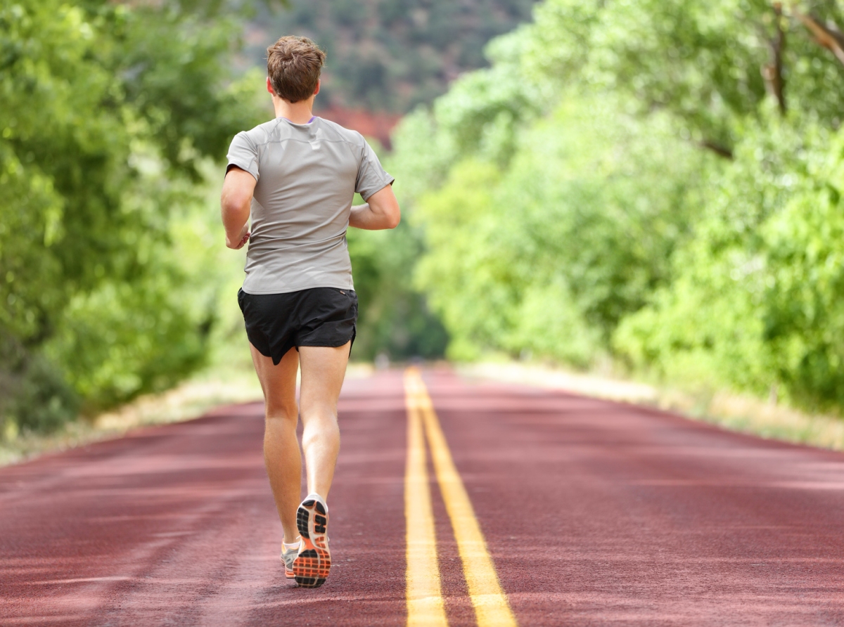Biegiem po formę – jak zacząć biegać i robić to dobrze?